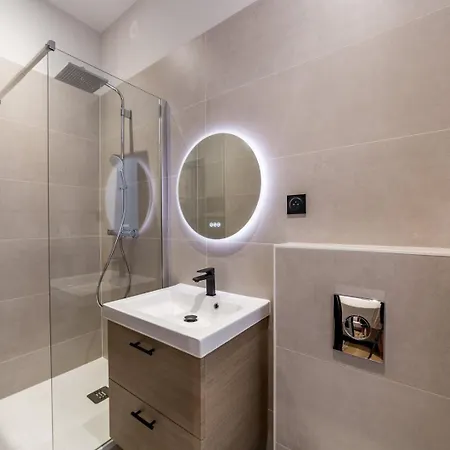 The Incredible Moulin - Brand New 2022 Ail Apartment